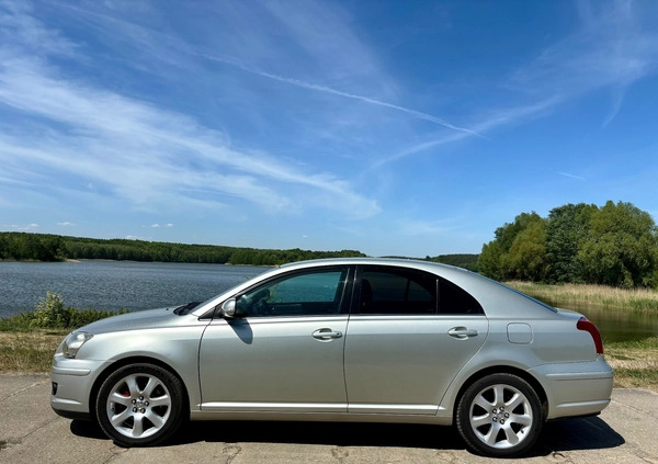 Toyota Avensis cena 16900 przebieg: 278000, rok produkcji 2007 z Połczyn-Zdrój małe 277